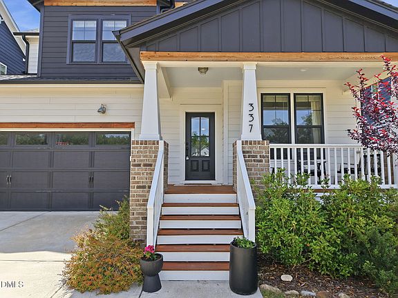 4th image of 337 Chauncey Cir