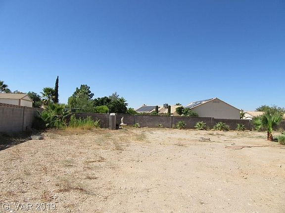 4th image of 3165 W Serene Ave