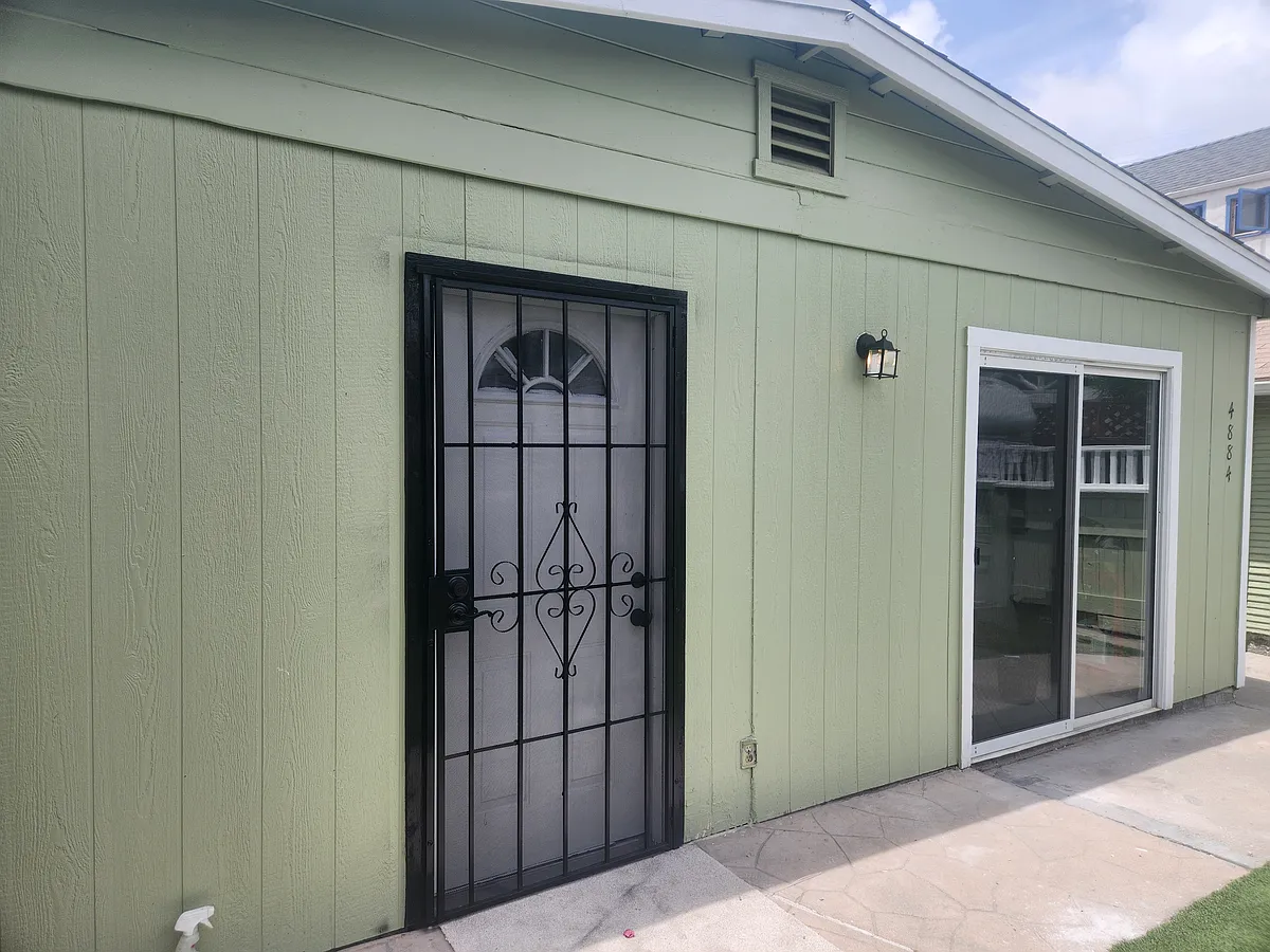 Building Photo - 4884 35th St