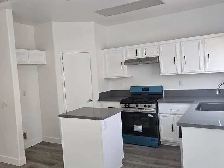 13533 Fox Point Rd — Photo 6