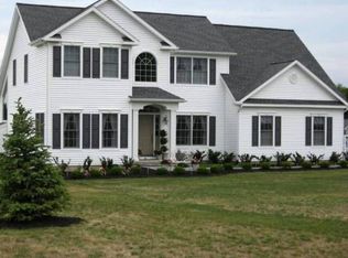 44 Crimson Cir, Troy, NY 12180