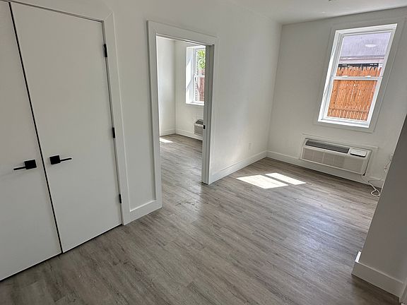 4th image of 1260 Main St #102