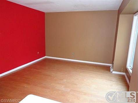 2nd image of 1750 Deepwood Dr SW