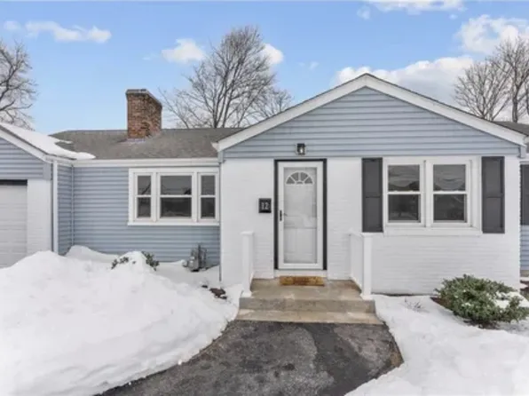 12 Canna St, Warwick, RI 02888