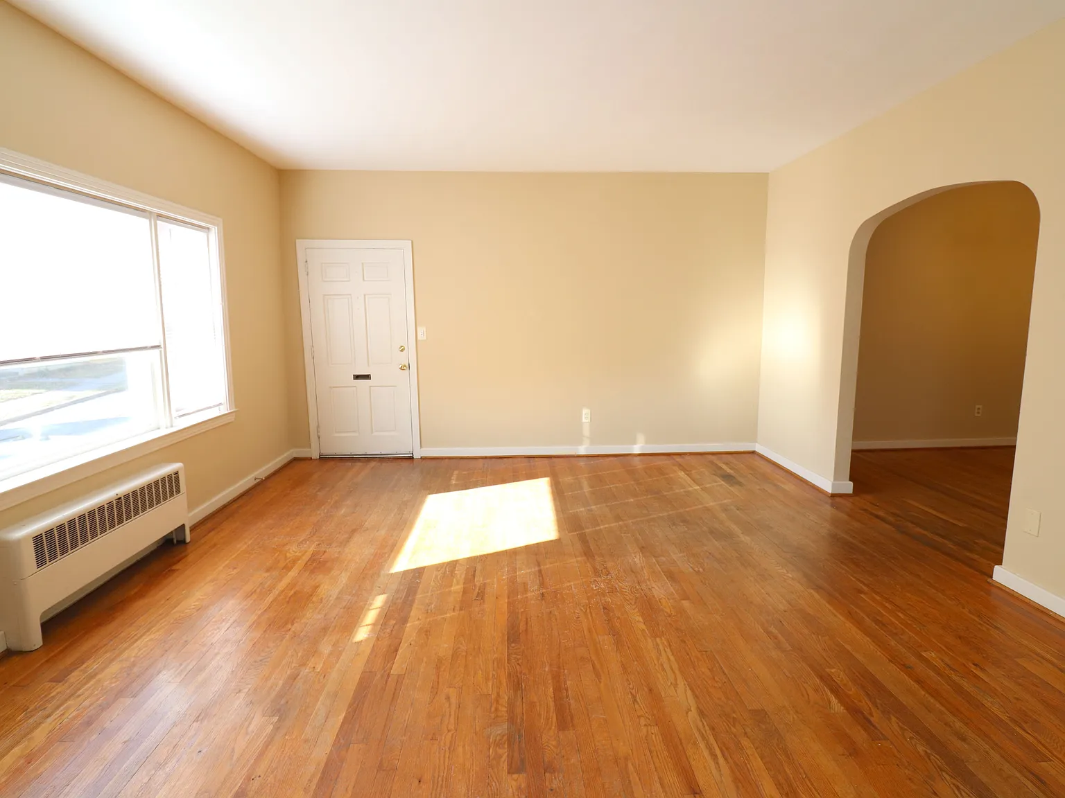 2 bed, $1,295 — Photo 4