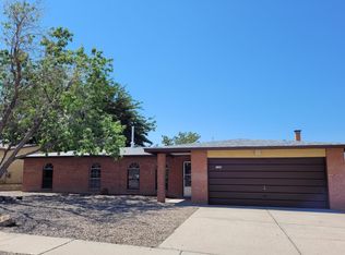 7104 Orphelia Ave NE, Albuquerque, NM 87109
