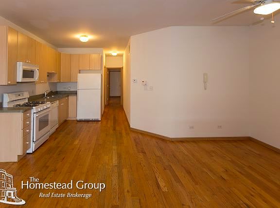 4th image of 337 S Leavitt St #One