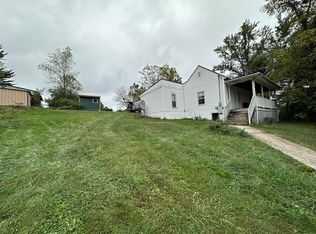865 N 14th St, Wytheville, VA 24382