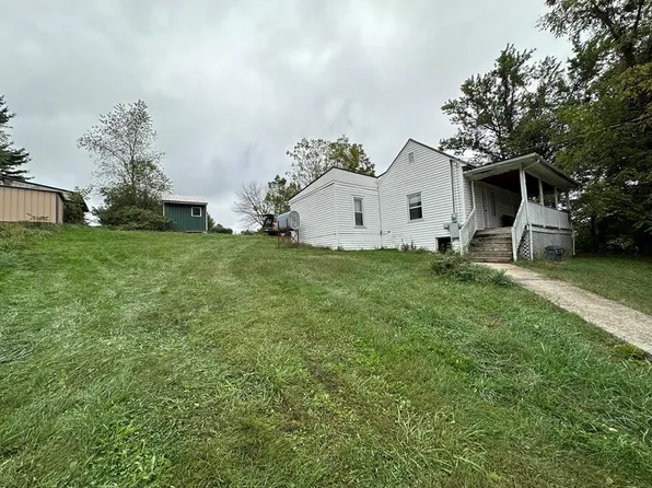 865 N 14th St, Wytheville, VA 24382
