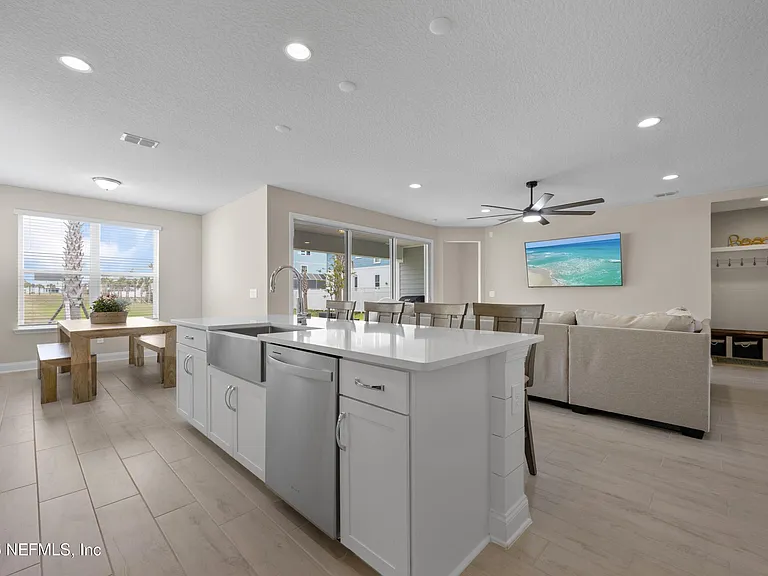 205 Seaside Vista Court St — Photo 11