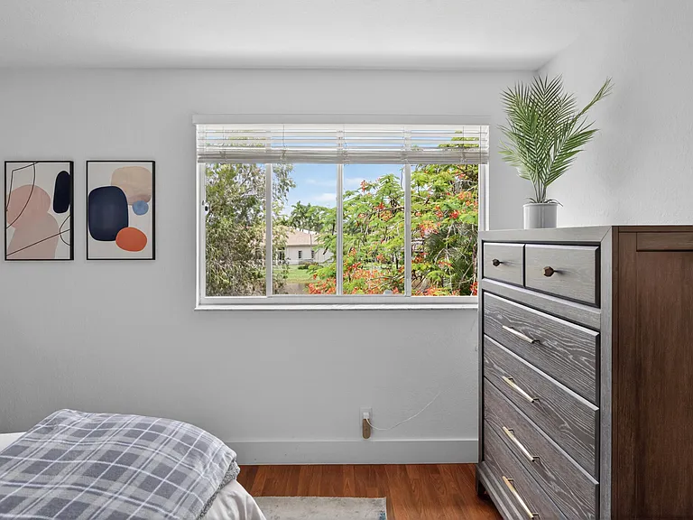 1374 Canary Island Dr — Photo 28