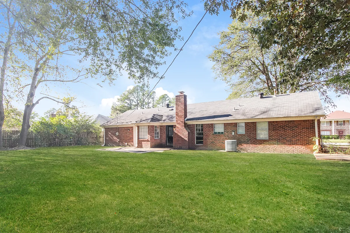 Building Photo - 2808 Emerald St