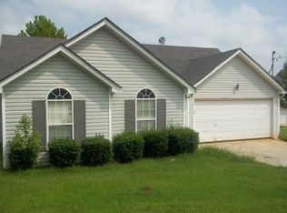 4396 Ward Bluff Ct, Ellenwood, GA 30294