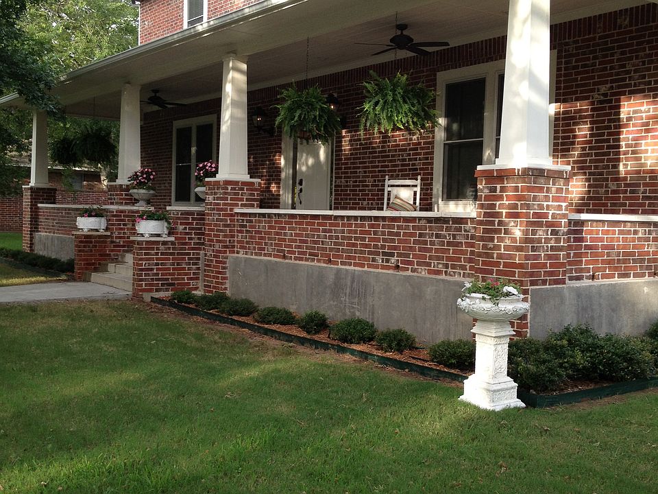 2nd image of 413 N Union St