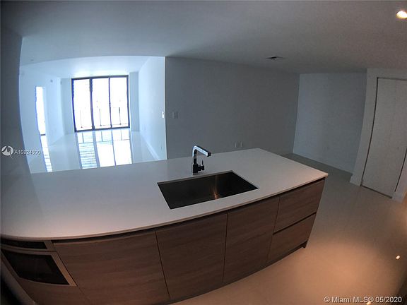 4th image of 1300 S Miami Ave #1110