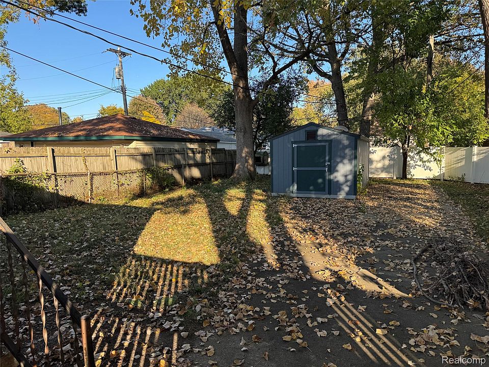 4499 Mayfair St, photo 25