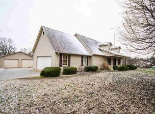 261 Moats Ln, Bowling Green, KY 42103