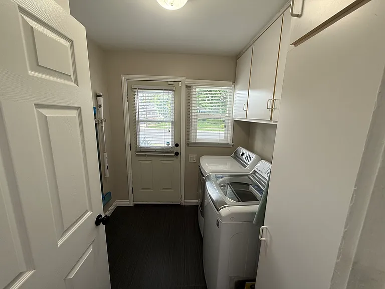 9253 Petit Ave — Photo 8