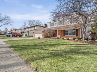 224 Downing Rd, Buffalo Grove, IL 60089