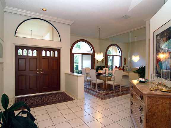 3rd image of 2467 Pinnacle Ct N