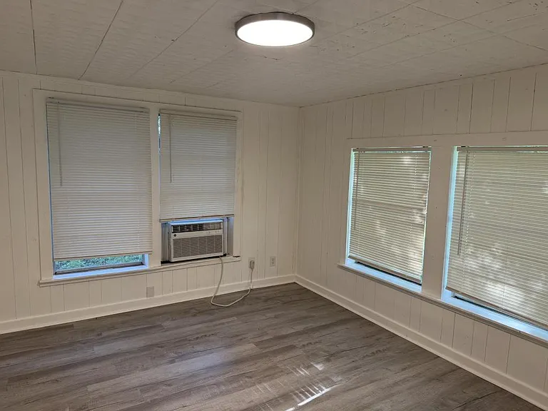 502 Rose St — Photo 11