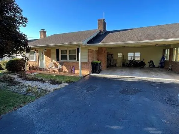 301 Bee Line Dr, Galax, VA 24333