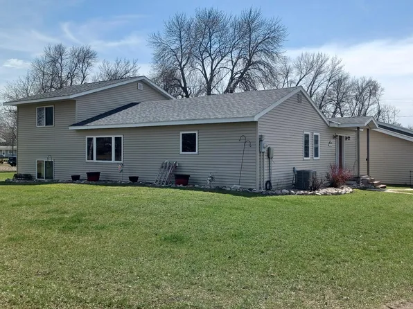 358 5th St, Hancock, MN 56244