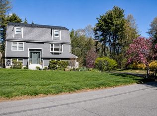 2 Skunk Rd, Merrimac, MA 01860
