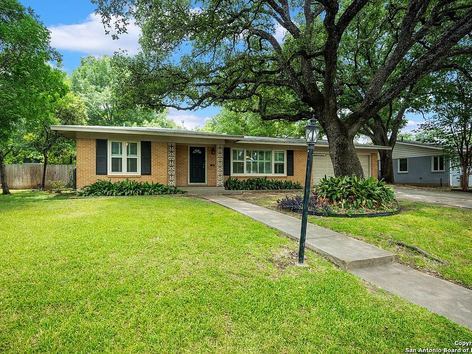 1st image of 306 OAK GLEN DR