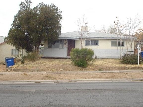 4th image of 929 N Clark Dr