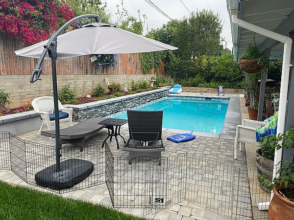 5th image of 10137 Groveland Ave