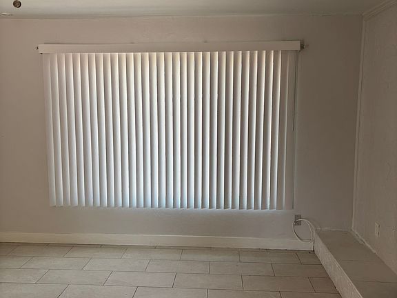 3rd image of 3422 W Sierra Vista Dr