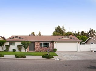 1525 Kaweah Dr, Tulare, CA 93274