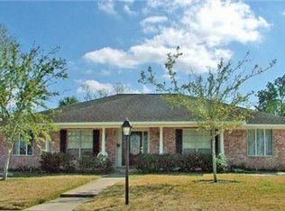 1922 Port Royal Dr, Houston, TX 77058