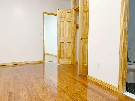 Rented by Compass | media 14