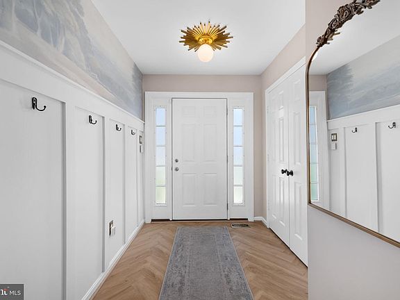 2nd image of 3140 Saint Florence Ter