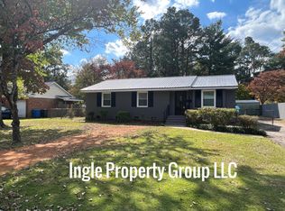 5155 Hewitt Dr, Fayetteville, NC 28311