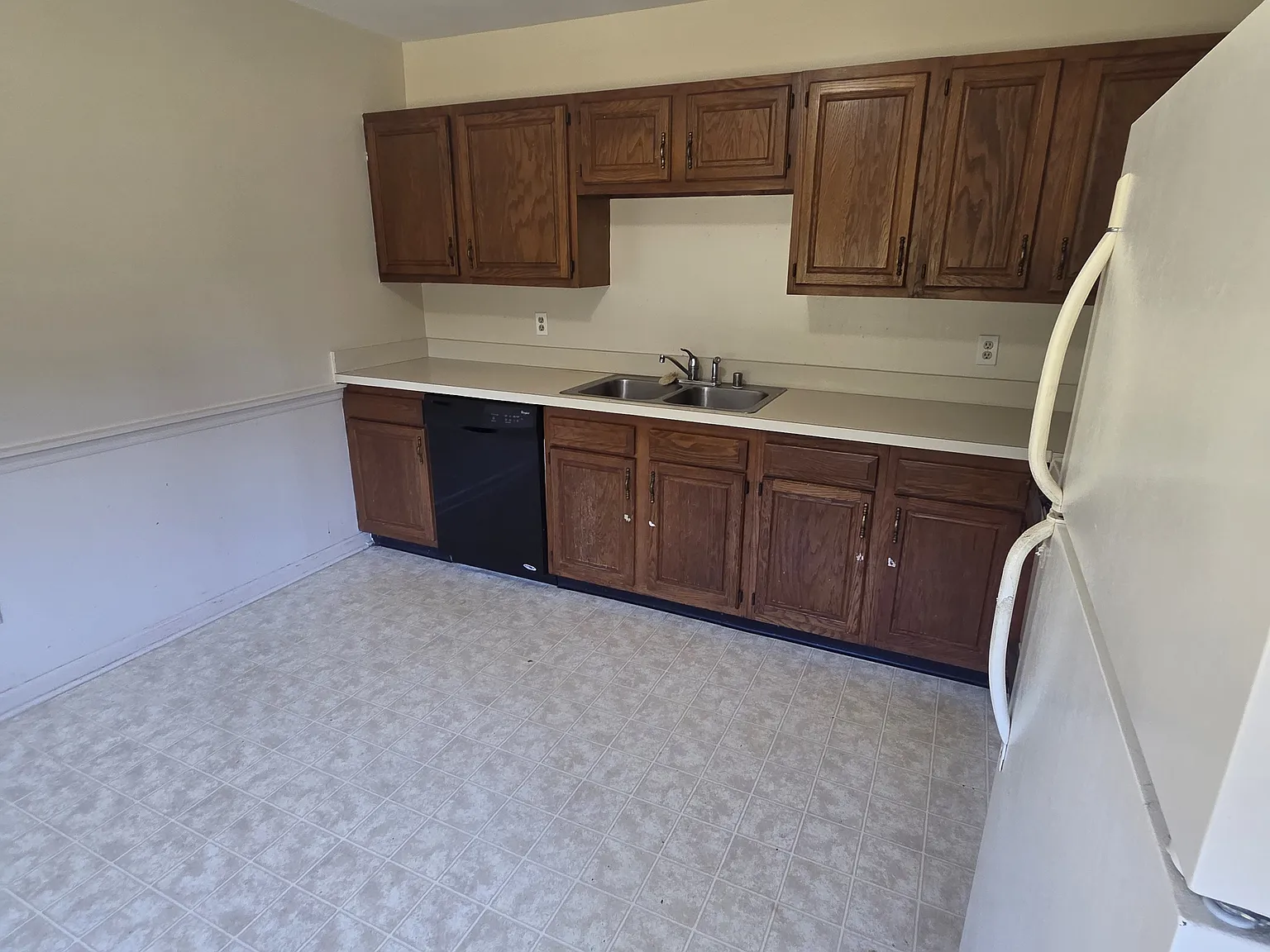 2 bed, 1.5 bath, 1203 sqft, $1,195 — Photo 4