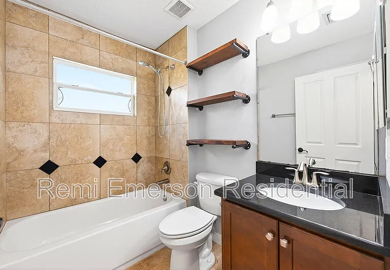 116 W 5th St — Photo 21