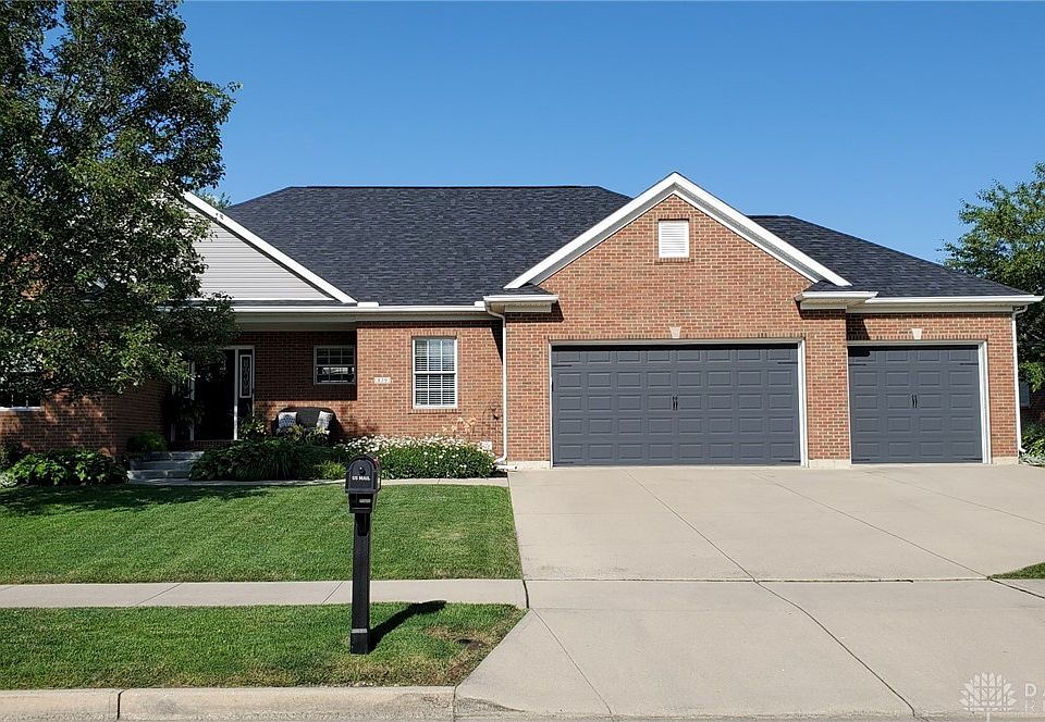 1st image of 839 Shaftsbury Rd