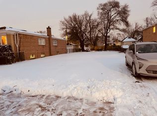 1746 W Edmaire St, Chicago, IL 60643