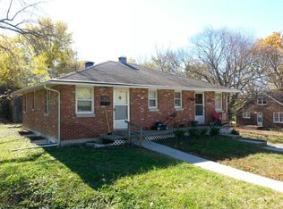 11227 E Scarritt Ave, Sugar Creek, MO 64054