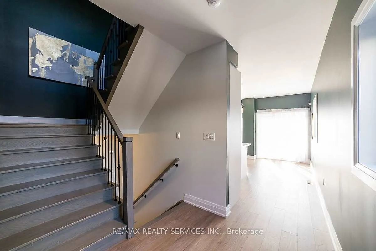 3 bed, $2,999 — Photo 4