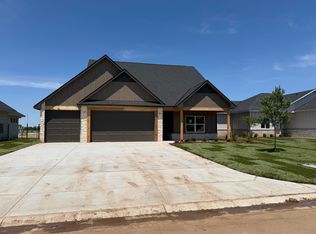742 N Rainbow Lake Ct, Wichita, KS 67235