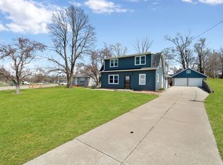 965 2nd St, Marion, IA