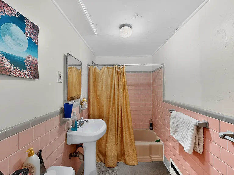 1071 Beacon St — Photo 8