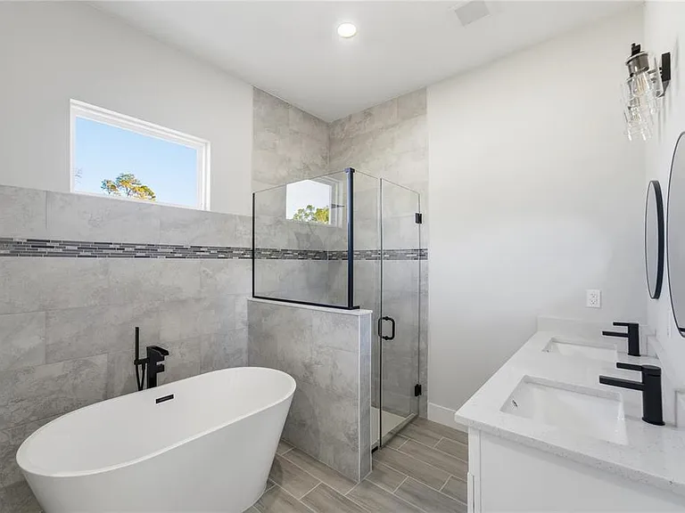 13690 SW 43rd Cir — Photo 21