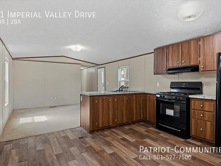 31 Imperial Valley Dr — Photo 7