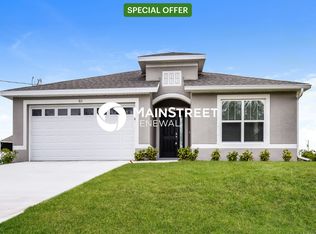 913 NE 36th Ln, Cape Coral, FL 33909