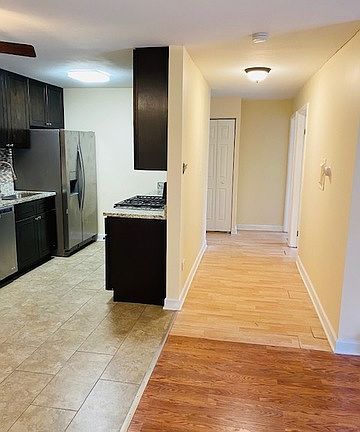 4th image of 575 Hill Dr APT 210